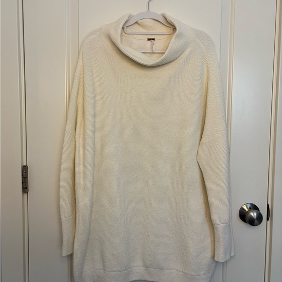 Free People Women’s Ottoman Slouchy Cream Tunic - Picture 3 of 7
